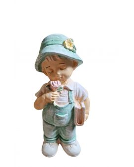 FIGURA GIPSOWA - CHŁOPCZYK Z KSIĄŻKĄ I KWIATEM