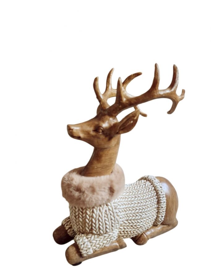 LEŻĄCY RENIFER / JELEŃ - w sweterku model I