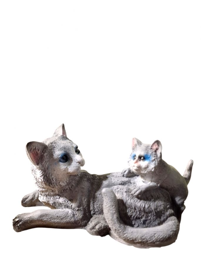 KOT KOTKA LEŻĄCA Z MŁODYMI - model II