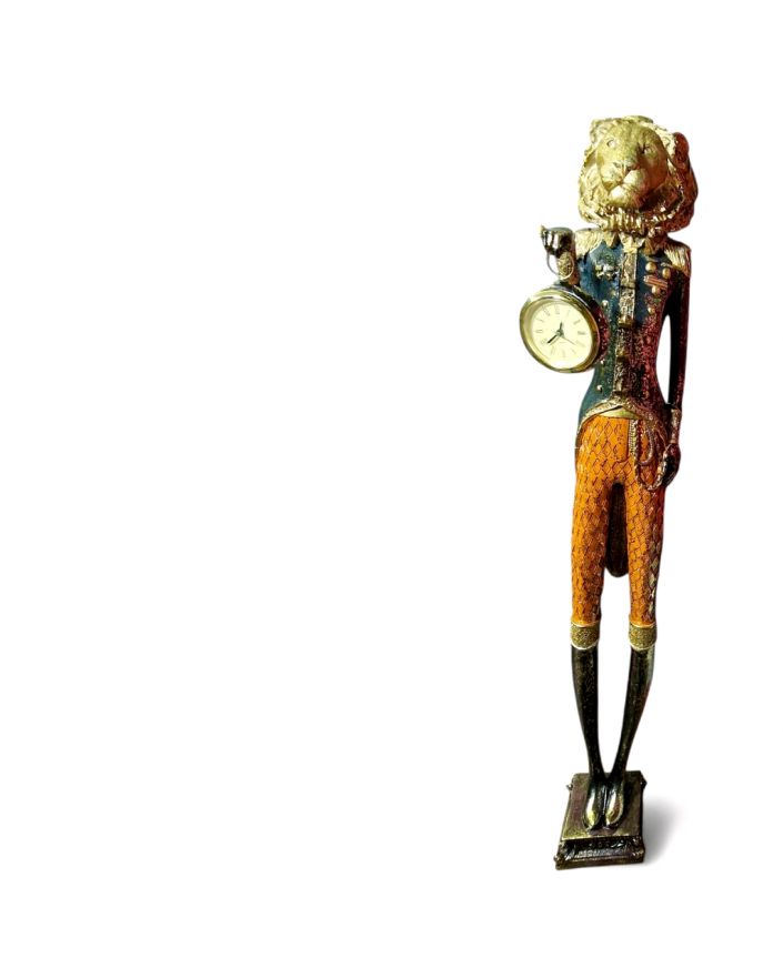 FIGURA OZDOBNA - LEW Z ZEGAREM model I