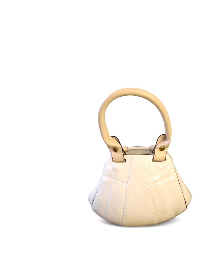 WAZON W KSZTAŁCIE TOREKI ZE SKÓRZANYMI USZAMI model I biały