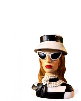 WAZON KOBIETA BIAŁO - CZARNA Z KAPELUSZEM