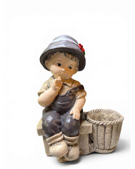 FIGURA GIPSOWA - CHŁOPIEC NA ŁAWECZCE model II